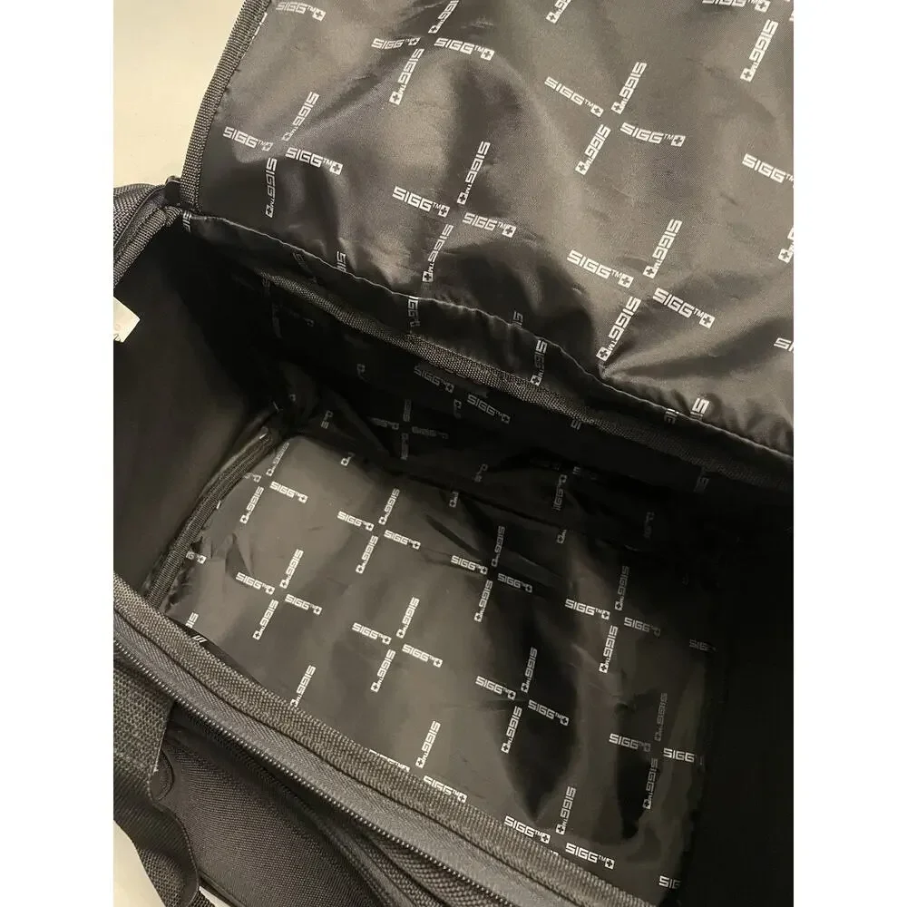 SIGG Swiss Luggage Duffle Travel Bag Heavy Construction Clean Good Zippers Black